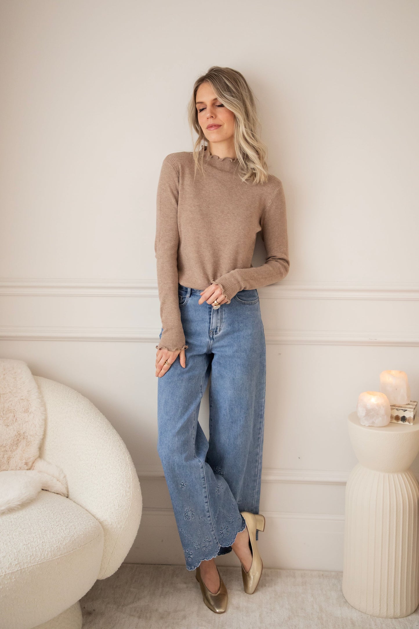Atelier Élan™ Ruffled Taupe Longsleeve